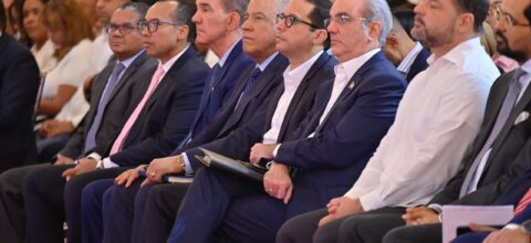 Gobierno reduce la burocracia generando ahorros por más de 60 mil millones